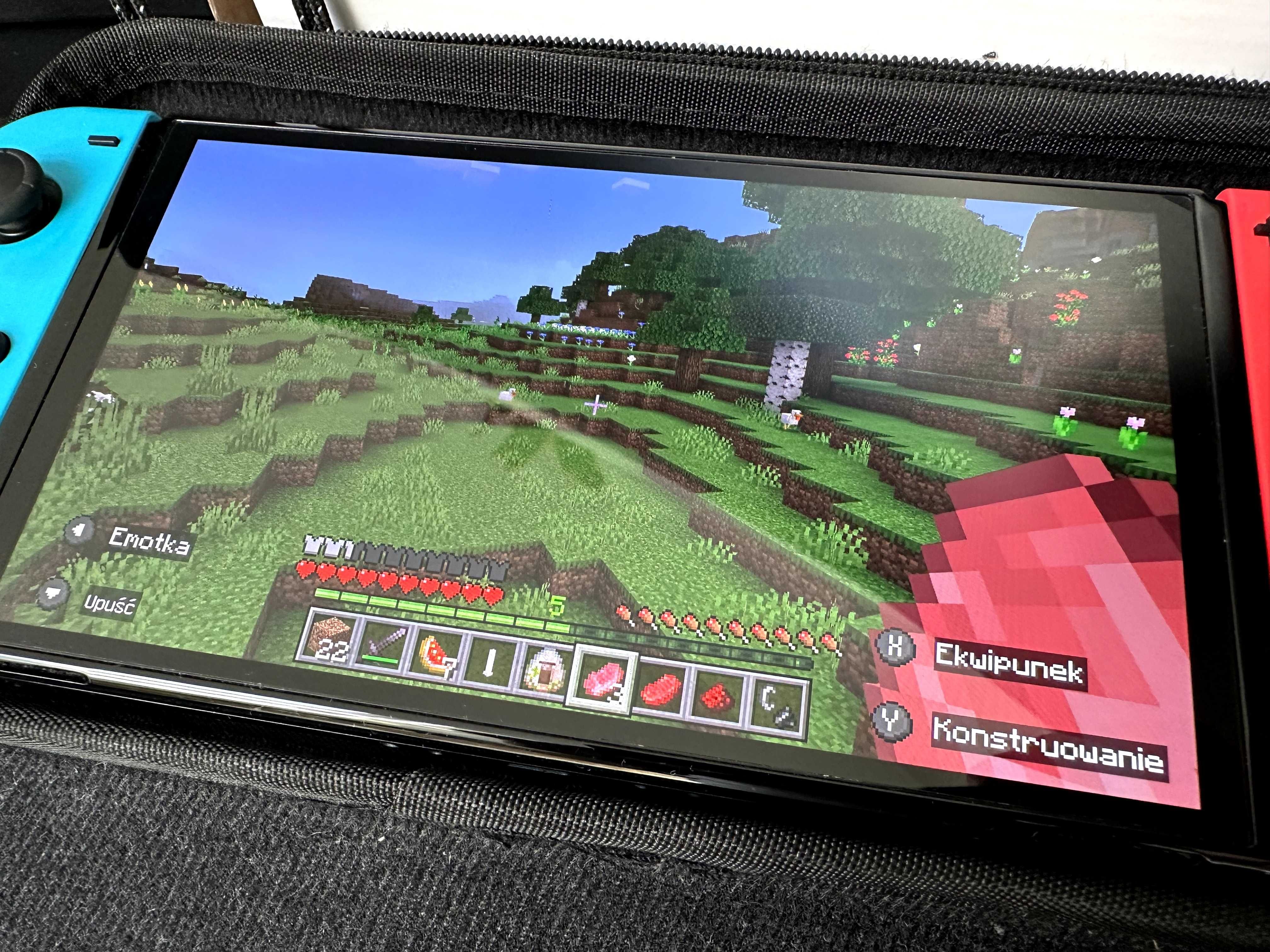 NINTENDO Switch Oled Czerwono-niebieska