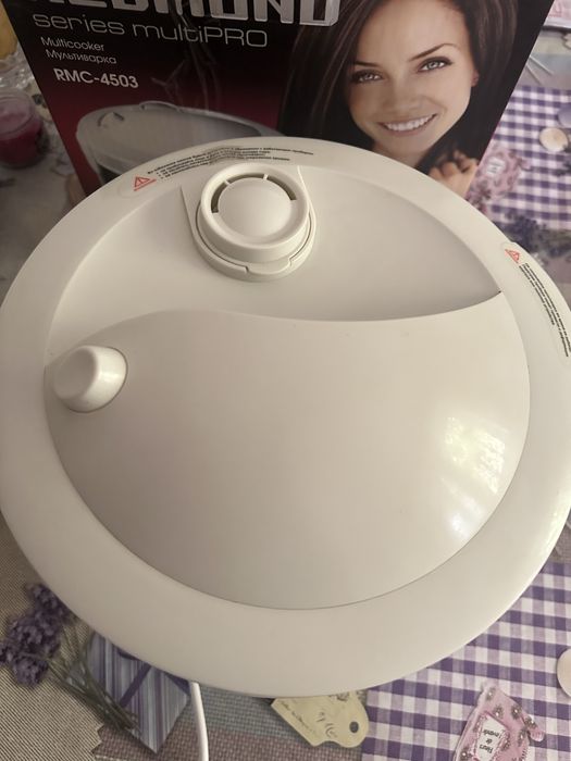 Мультиварка Redmond RMC-4503