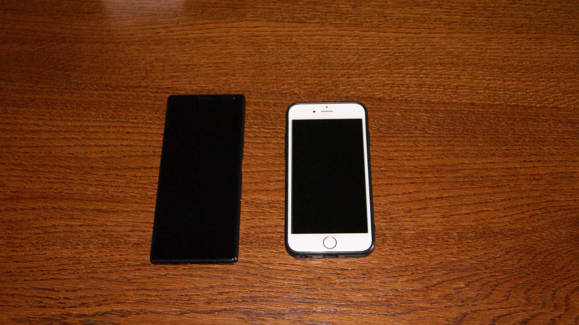 Telefony Iphone i SONY