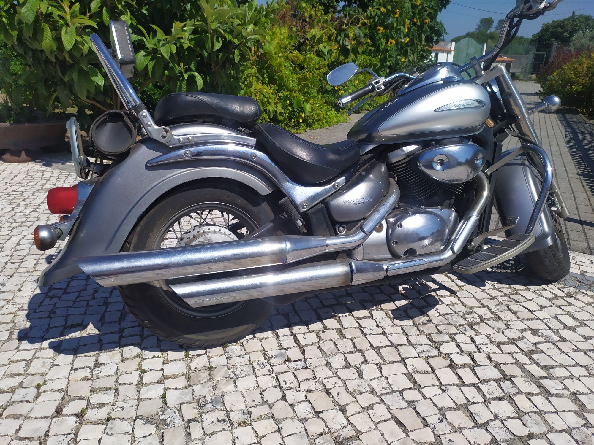 Suzuki Intruder M 800