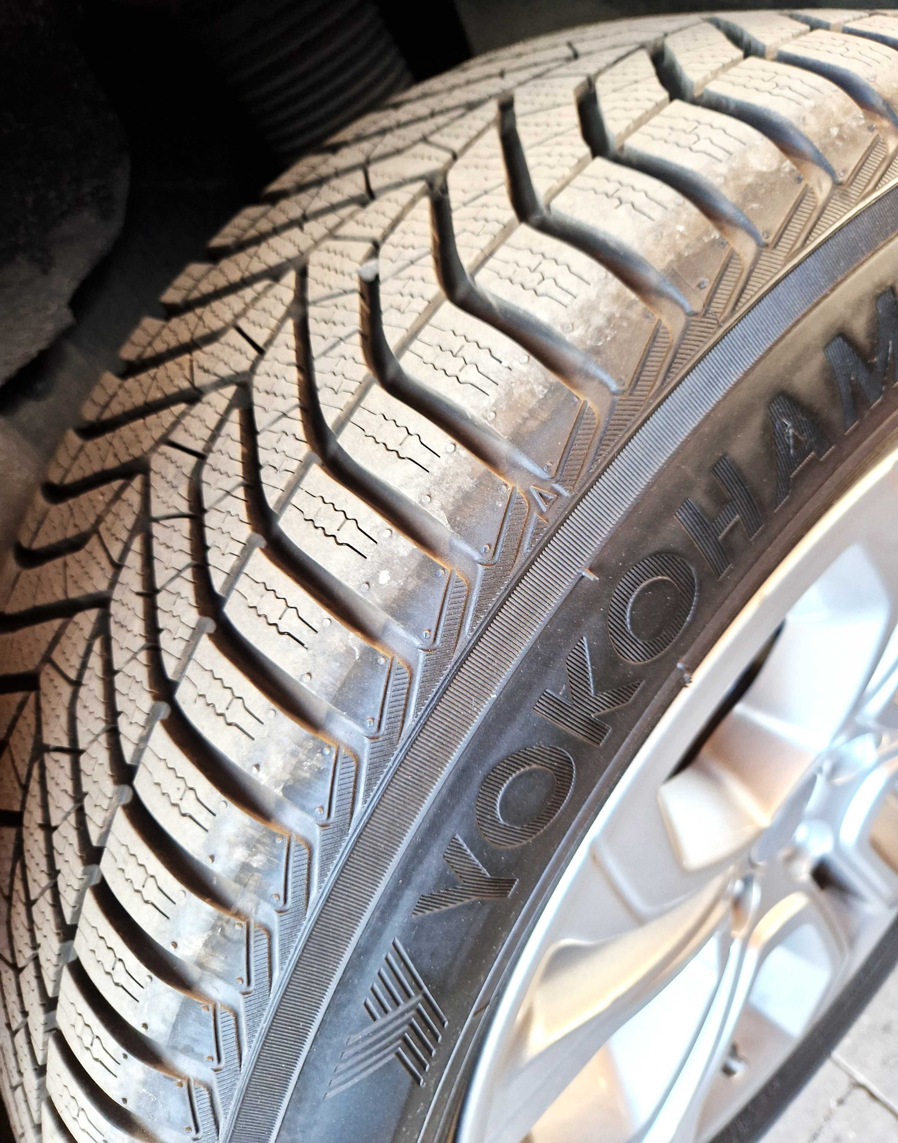 Opony zimowe Yokohama 235/60 R18 BlueEarth V905