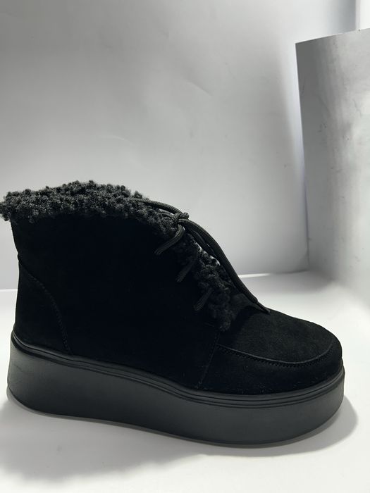 Зимняя замшевая обувь на меху