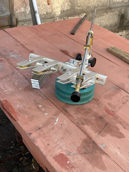 Точилка для ножей