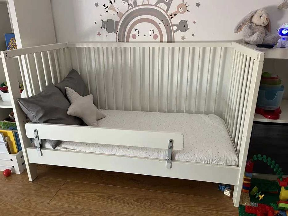 Cama Montessoriana com colchão
