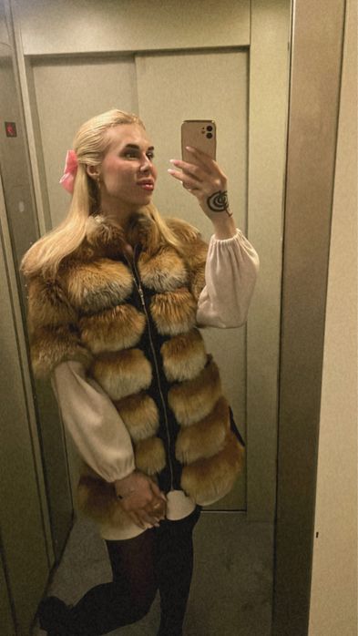 Шуба лиса в отличном состоянии