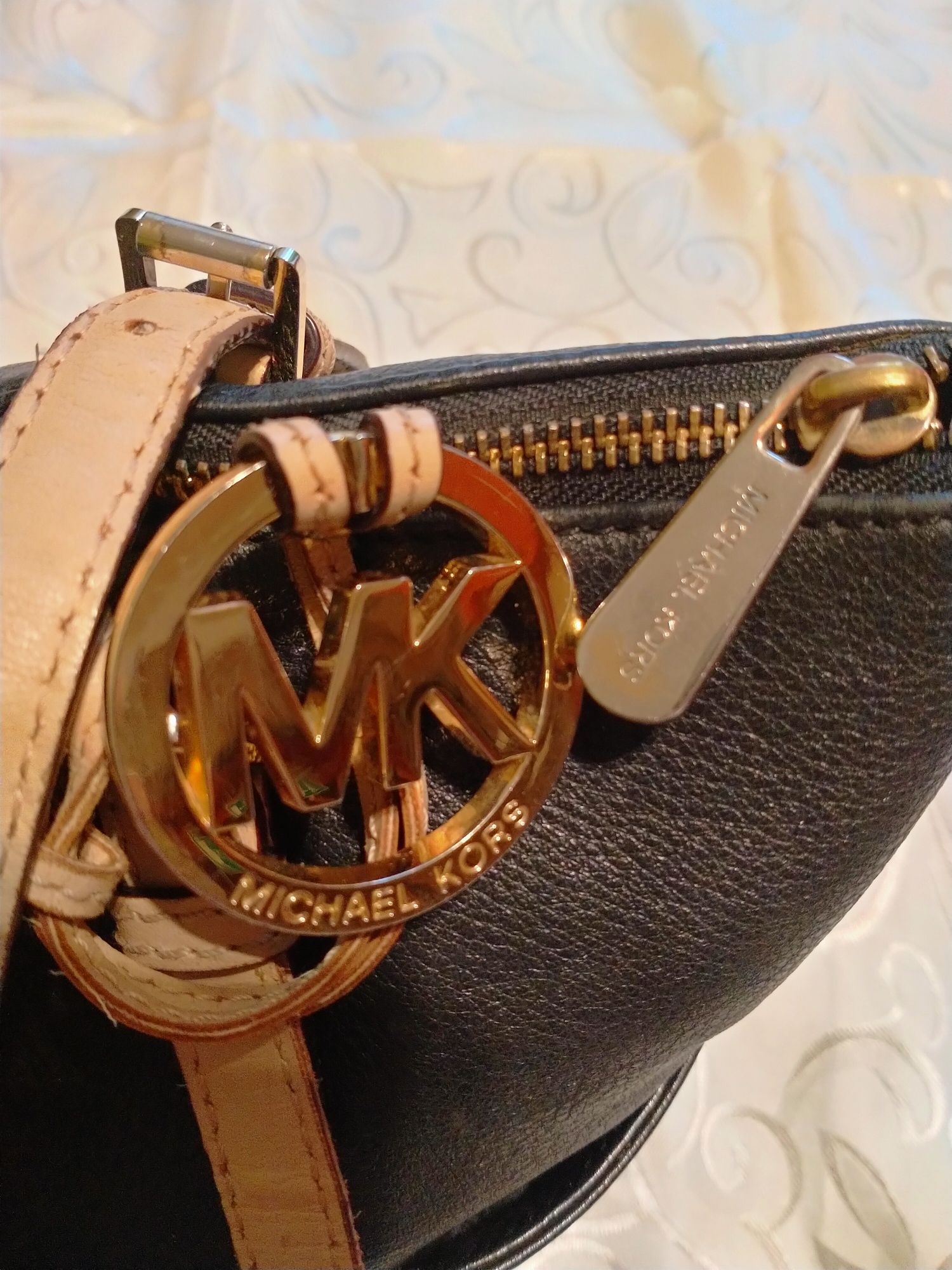 Torebka damska  Michael Kors.-oryginalna .skorzana.