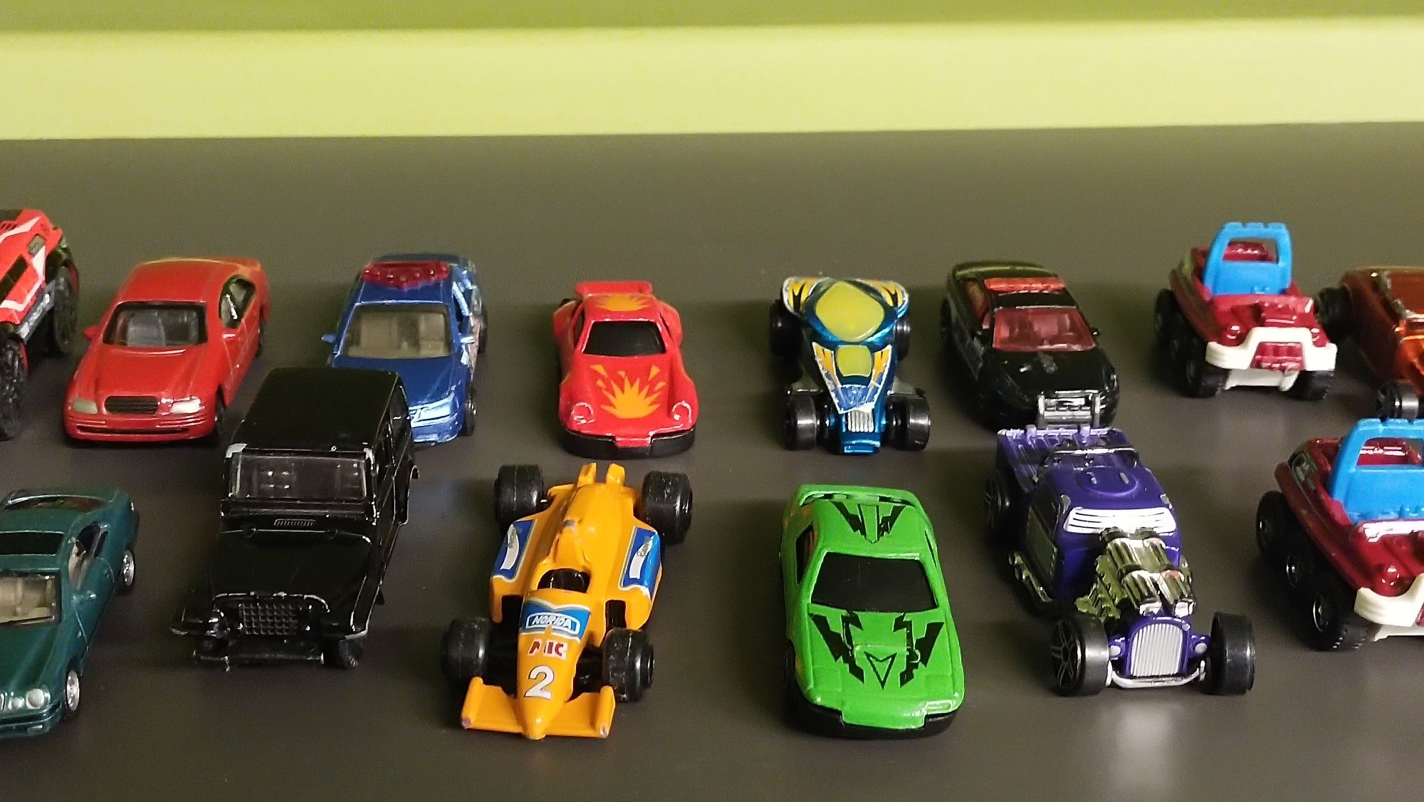 Auta resoraki burago matchbox