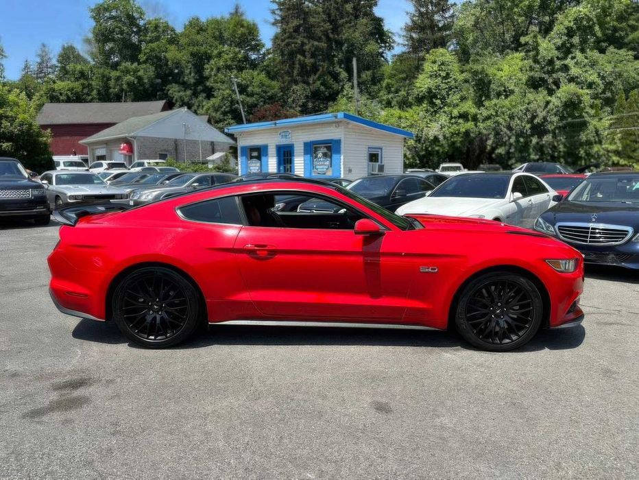 Ford Mustang GT Premium      2017