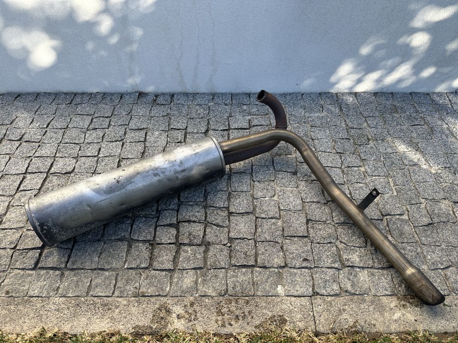 Escape de veiculo classico