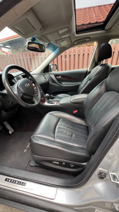 INFINITI QX50  3.7L AWD Hi-tech