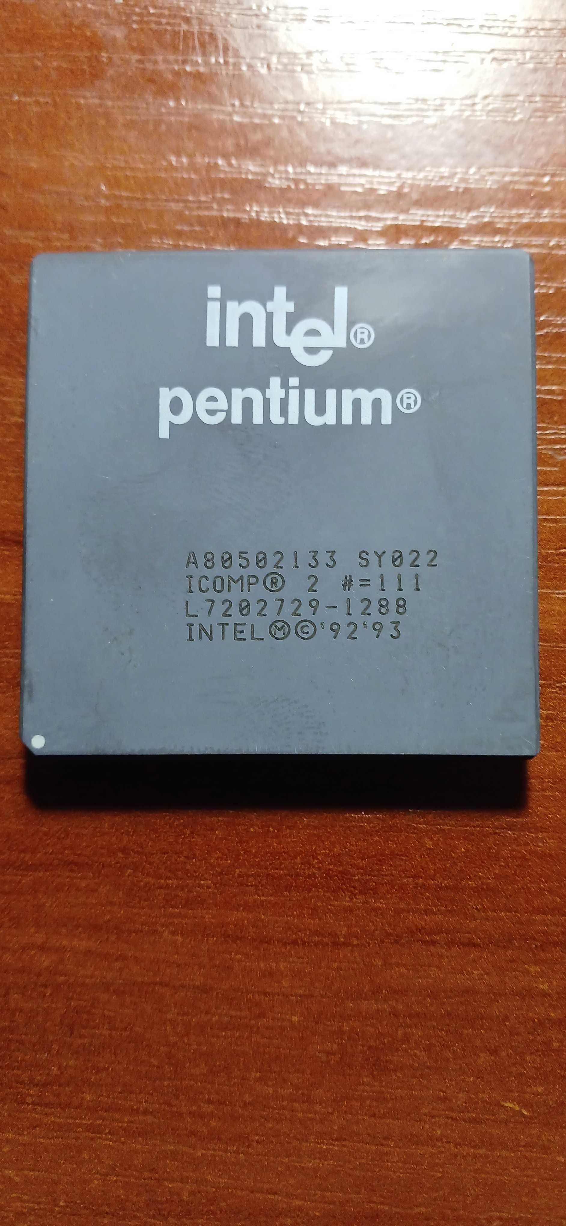 Вінтажний процессор Intel Pentium A80502-133 SY022.