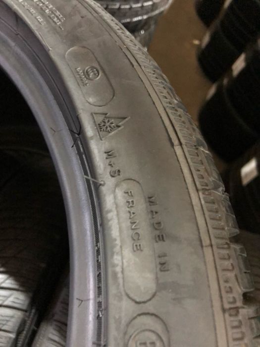 305/30/21+265/35/21 R21 Michelin Pilot Alpin 5 4шт зима