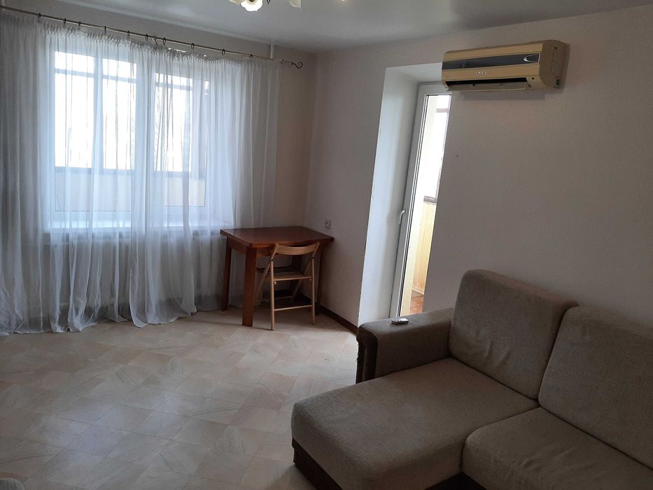 Продаж 2кк Пр.Центральний в гарному стані, без комісії для покупця, ц9