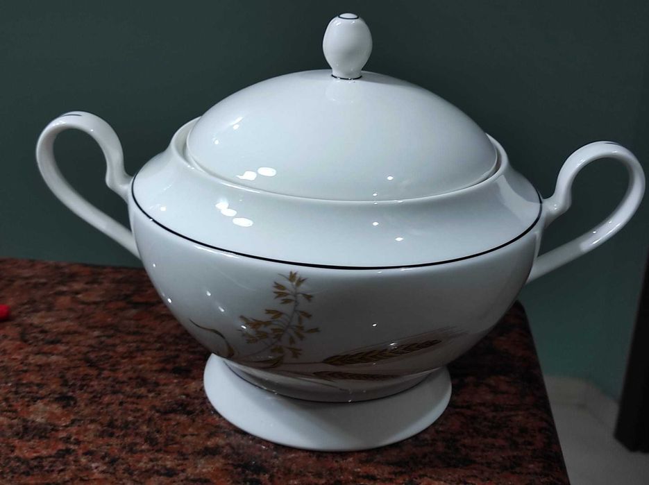 Waza do zupy "Fabryki porcelany KSIĄŻ"