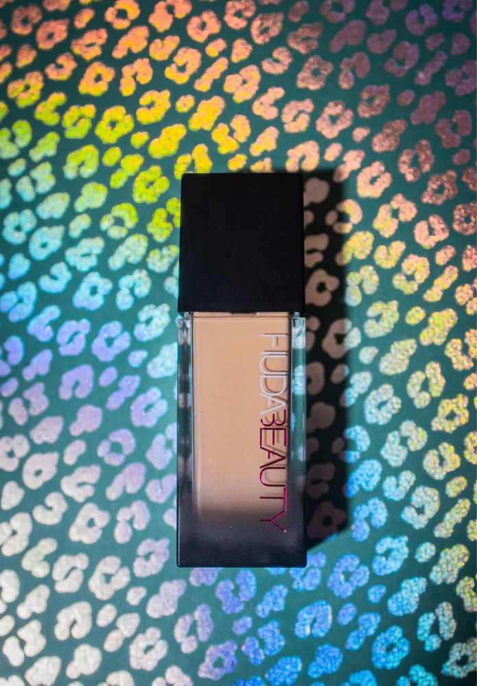 Podkład HUDA Beauty Faux Filter