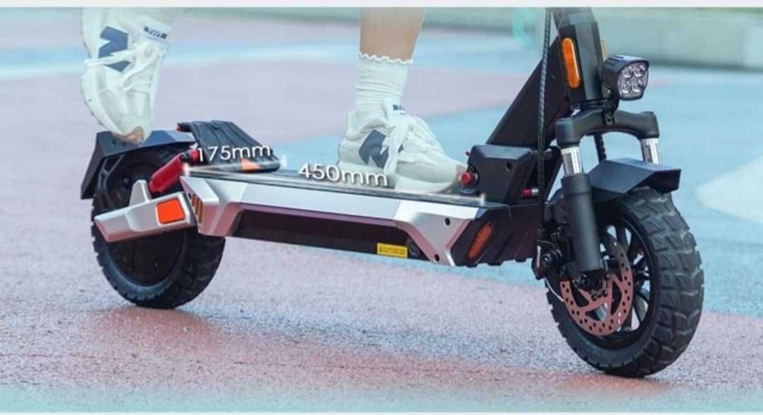 Hulajnoga KuKirin M4 MAX 1000W 45KM/H 48V 18.2Ah 64KM 10" PL