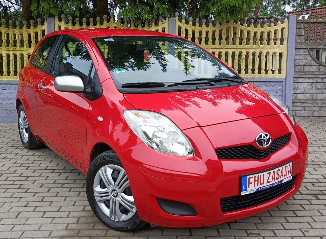 Śliczna zadbana Toyota Yaris II LIFT 2009R KLIMATYZACJA !