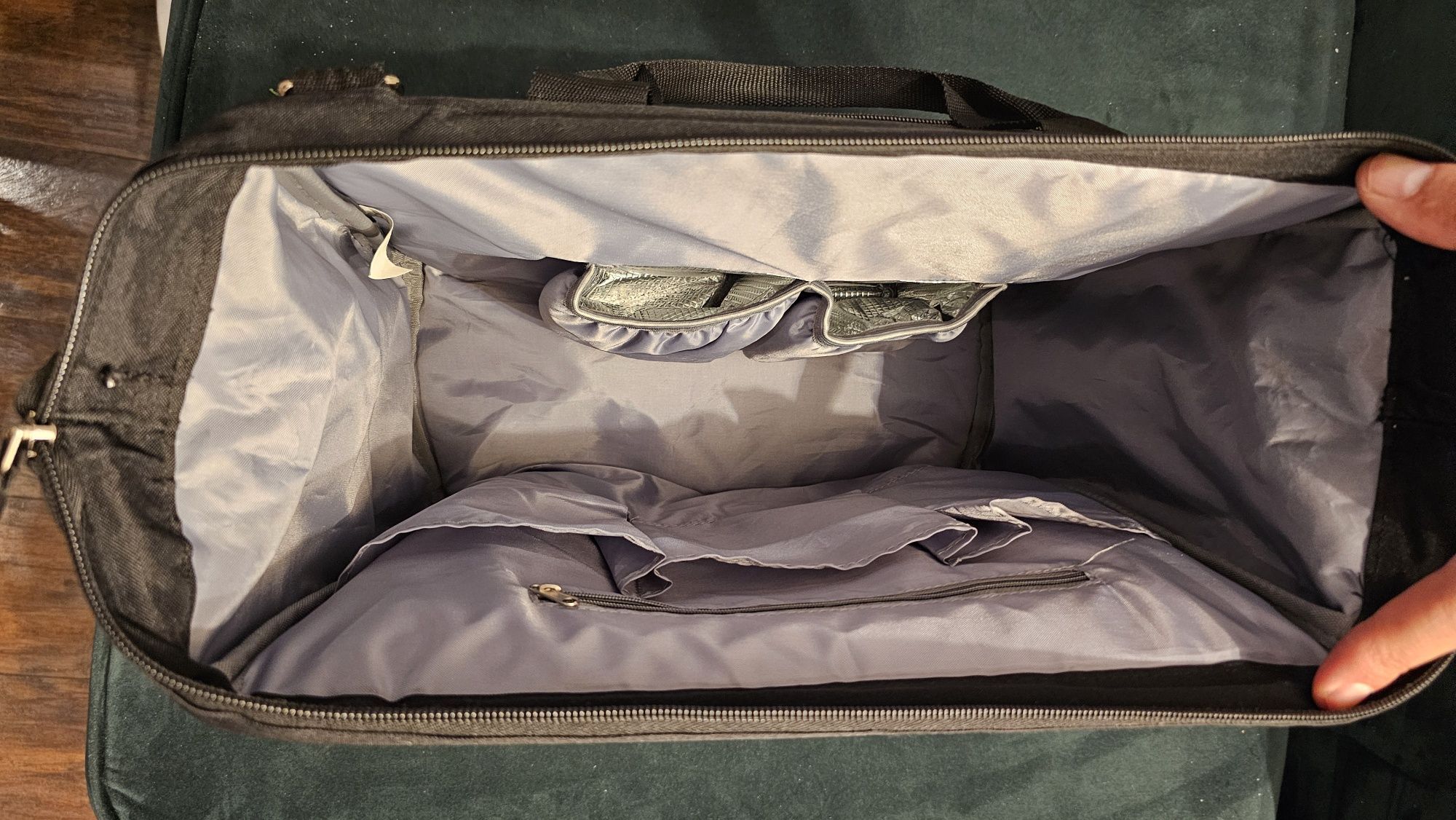Twistshake Torba na Pieluchy 15L Czarna uszkodzona