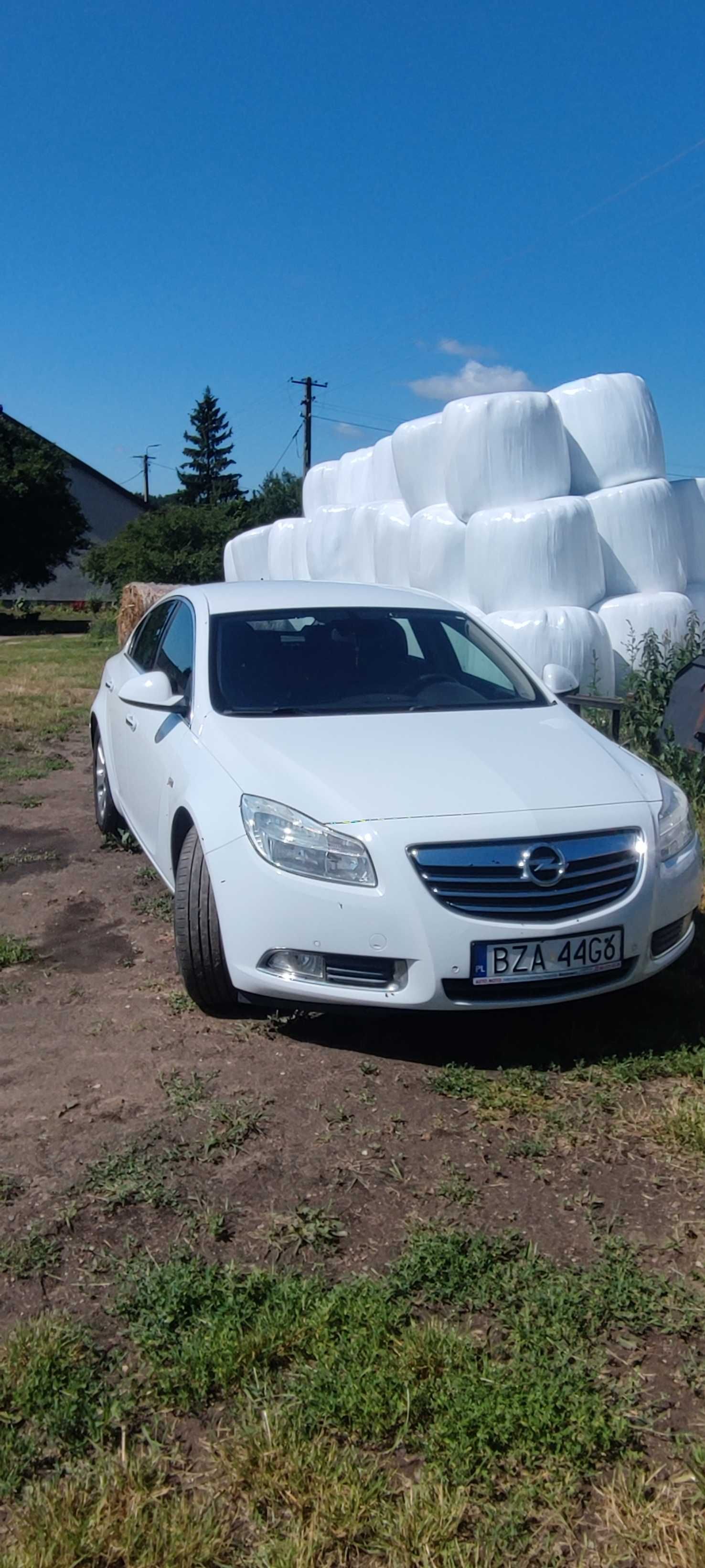 Opel Insignia 2,0 TDCi 130km doinwestowane auto