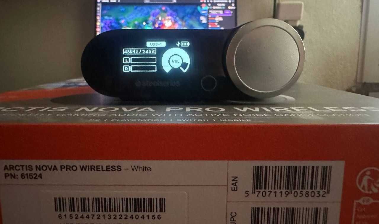 SteelSeries Arctis Nova Pro Wireless White