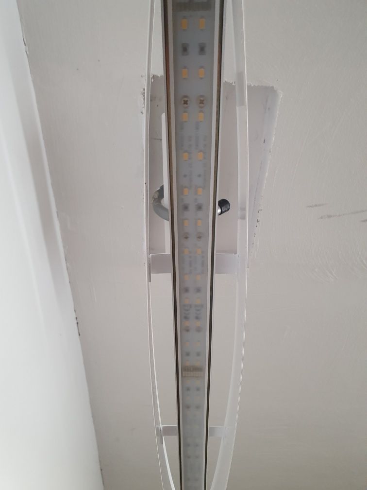 Lampa ledowa biała stan idealny