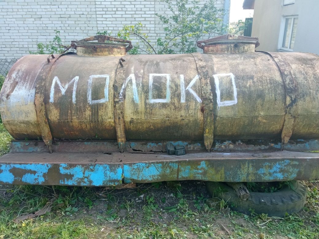 Продам бочку з молока