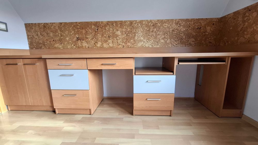 Solidne biurko meble