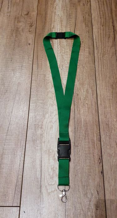 Smycz z karabińczykiem do kluczy uchwytem na identyfikator 25mm zielon