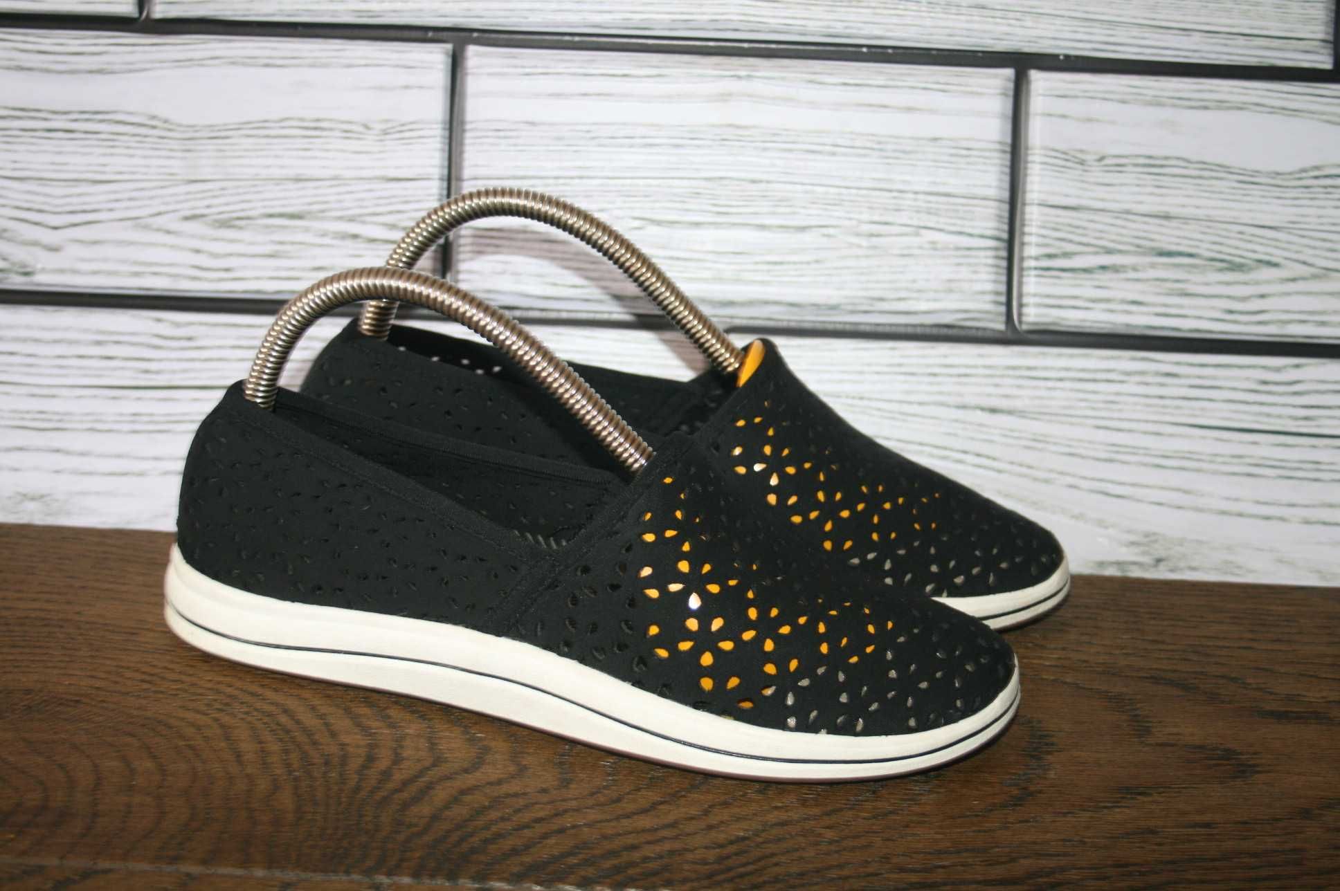 Мокасины Clarks  невесомые 36р.(22, 5 см)