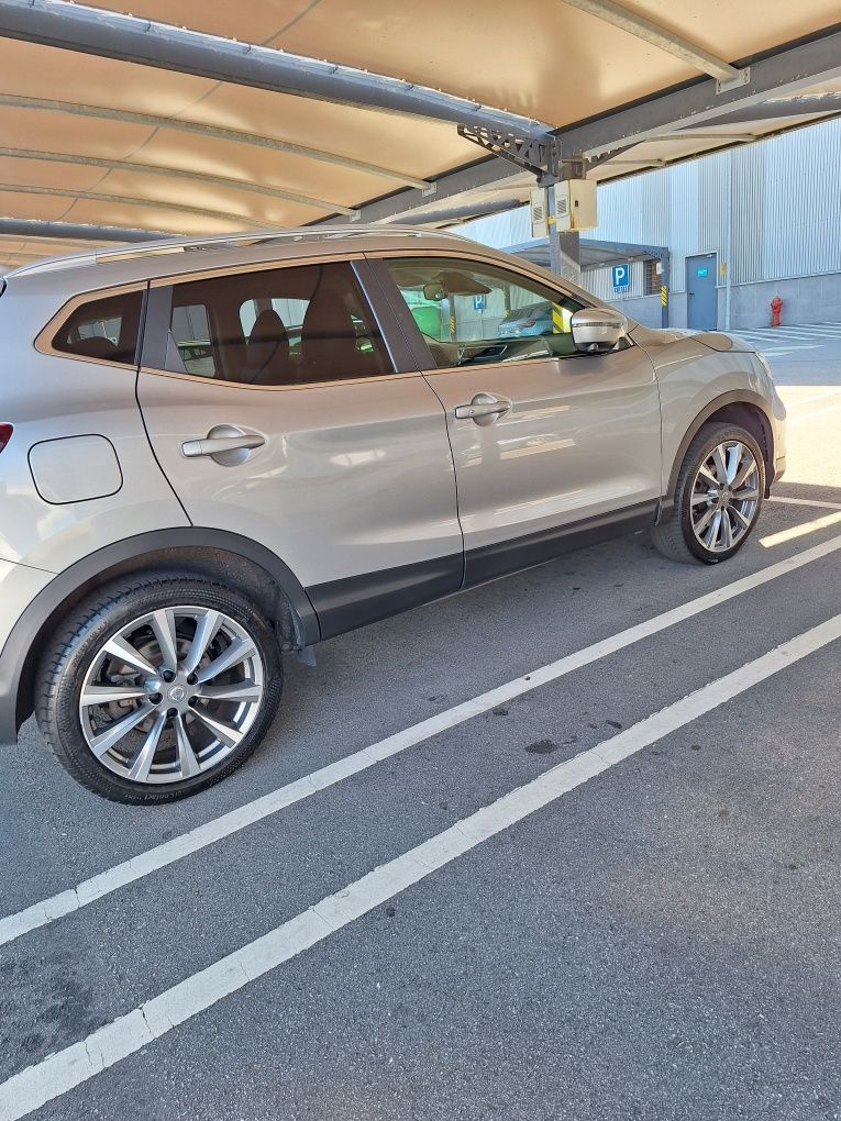 NISSAN QASHQAI TEKNA Premium 110Cv Full Extras