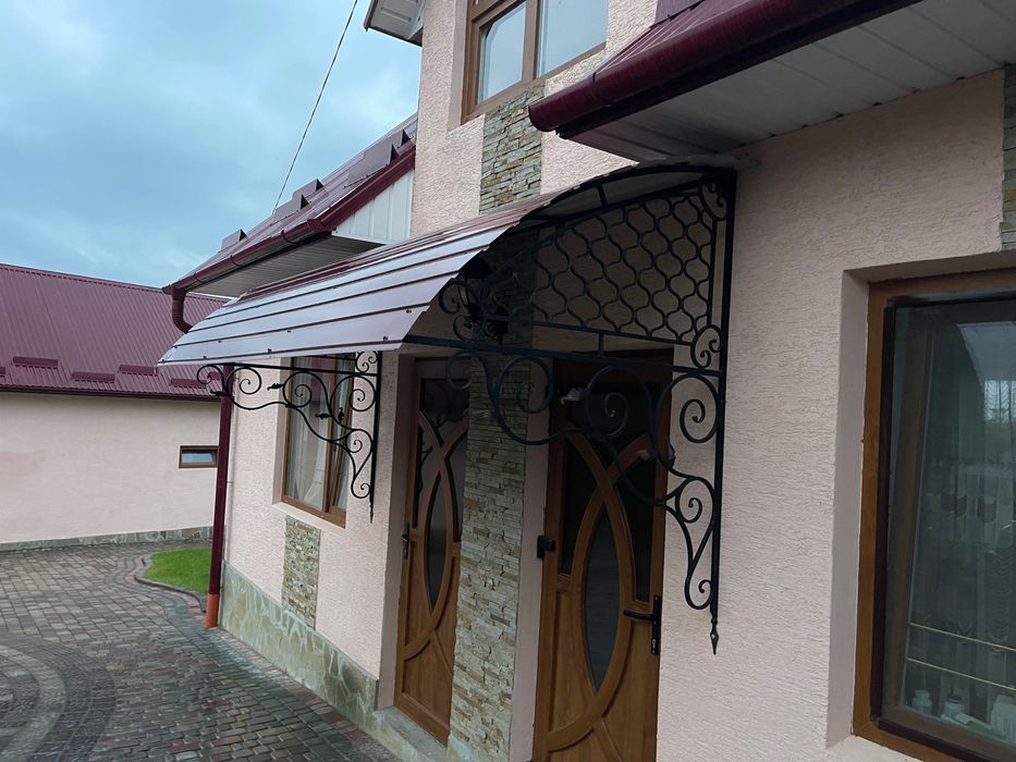 Продам дашок (козирок навіс) над дверима