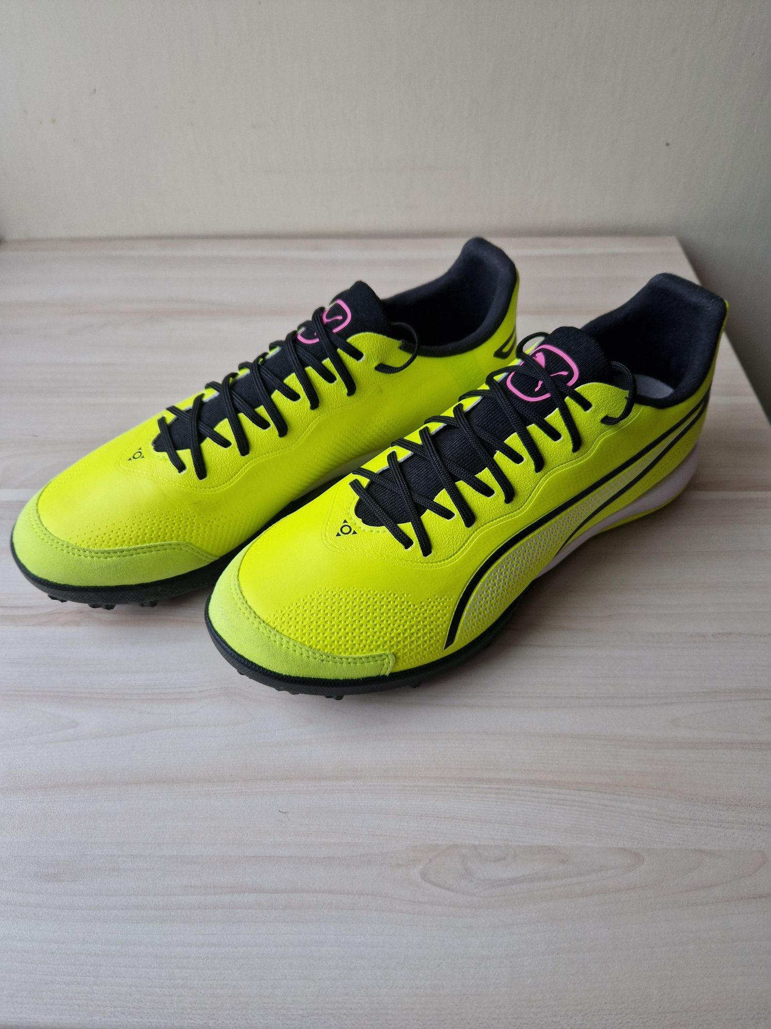 Buty piłkarskie turfy Puma King Pro TT rozm. 41