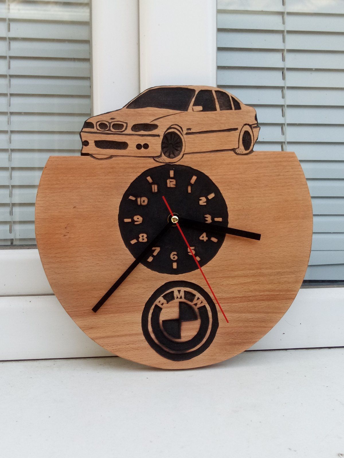 Годинник настінний BMW