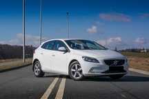 Volvo V40 Sprzedam Volvo V40 – Stan bardzo dobry, od osoby prywatnej
