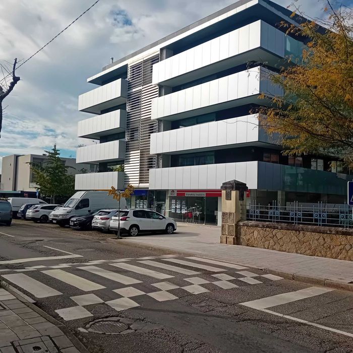 Alugo T1 com lugar de garagem