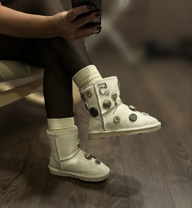 Уггі вінтаж аналог Jimmy choo