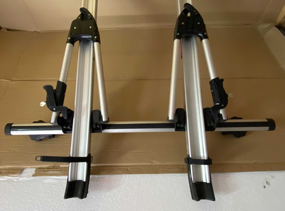 Barras tejadilhoe suportes bicicletas Thule