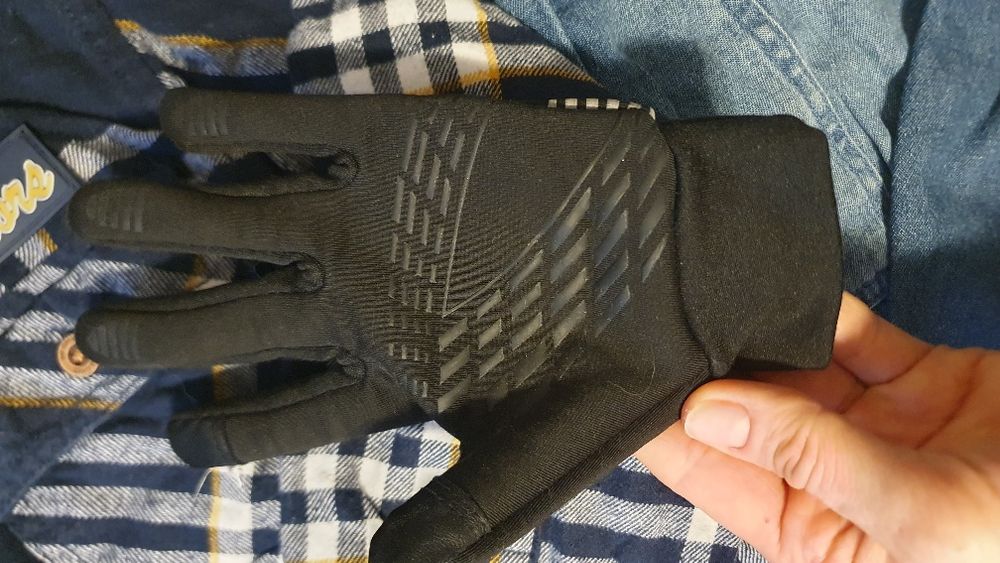 Stan bardzo dobry ciuchow dla chlopca roz.134,