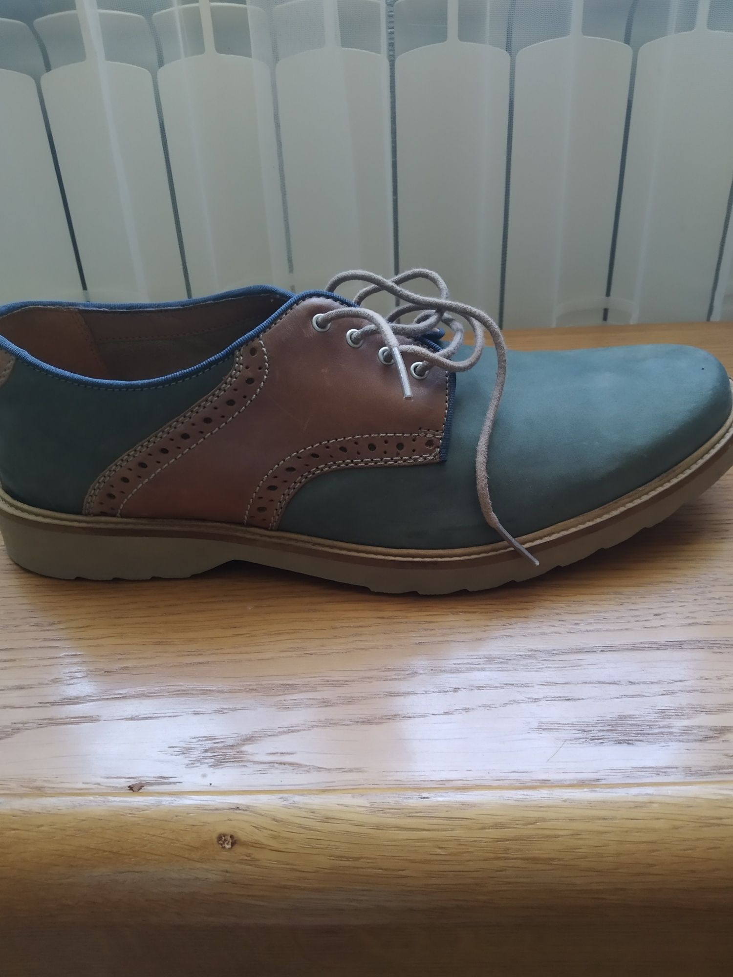 Чоловічі туфлі фірми Clarks