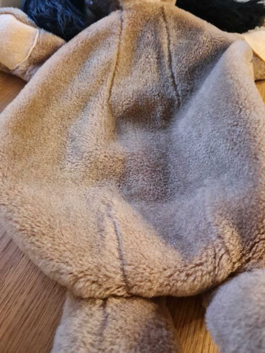 Maskotka piesek otwierana z tyłu