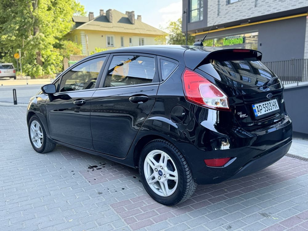 Ford Fiesta 2018 • 1.6 л • Бензин