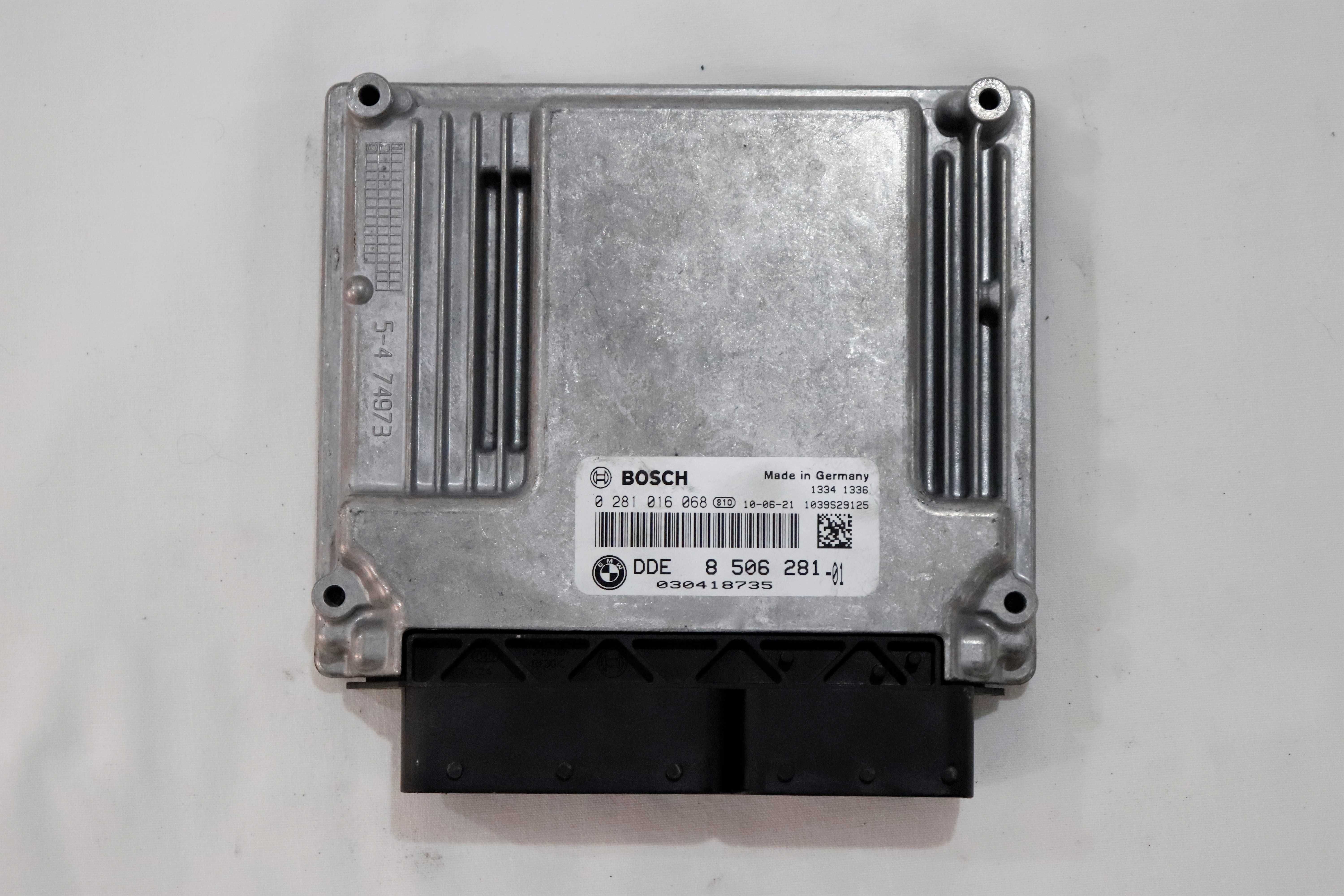 Centralina do Motor DDE - BMW E81, E87, E90, 320 D - BOSCH