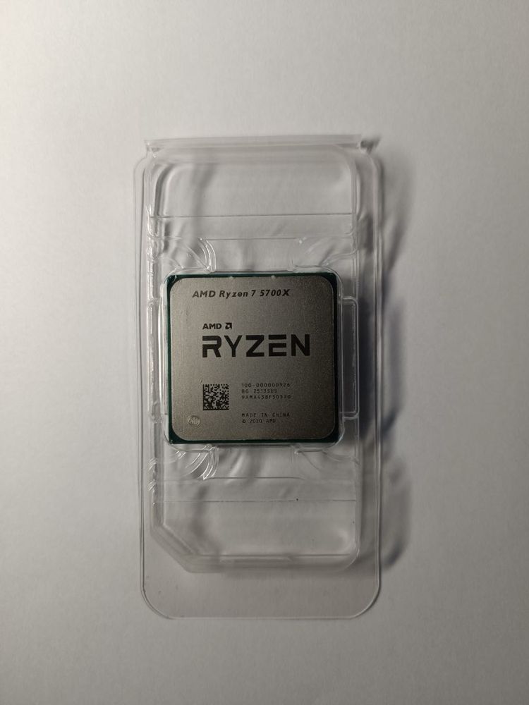 Процесор AMD Ryzen 7 5700x новий