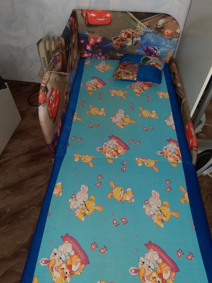 Продам дитяче розкладне крісло (диван)