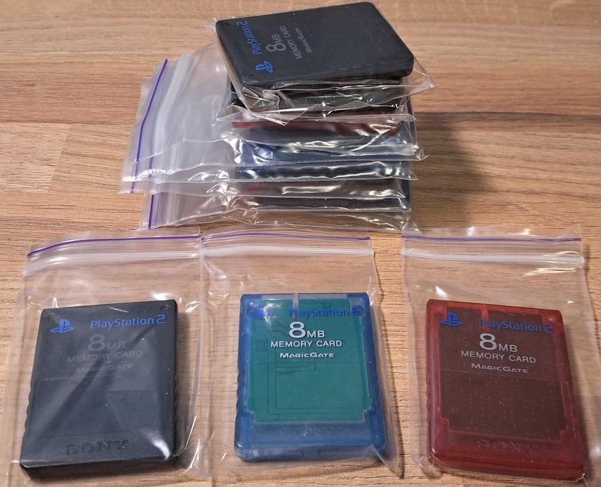 Карти пам'яті для Sony Playstation 1 та Sony Playstation 2