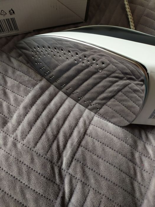 Nowe żelazko Steam Iron BL DB 1800 B2