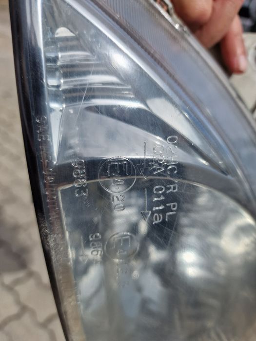 Farol esquerdo Kia Rio