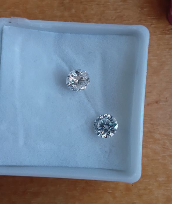 Diamantes. CVD – 4,5 mm Certificados
