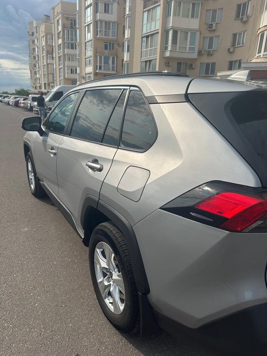 Продам Toyota  RAV 4