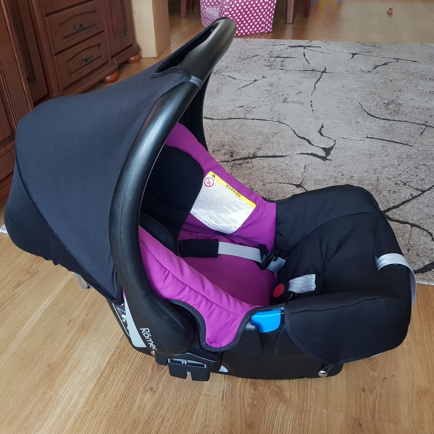 Nosidełko Britax Romer Baby Safe+ otulacz